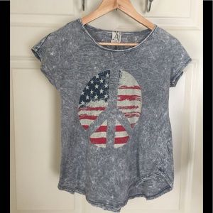 American Eagle Tee shirt
